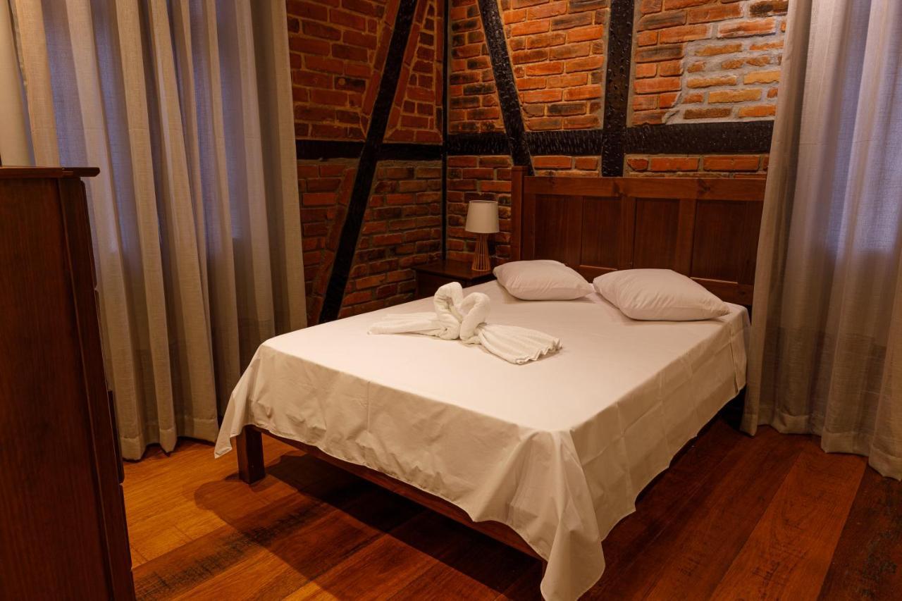 Holiday home Casa Enxaimel Em *